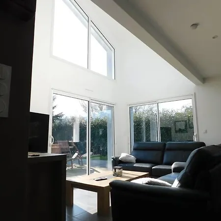 Maison De 115 M², 6 Couchage * Saint-Pierre-Langers